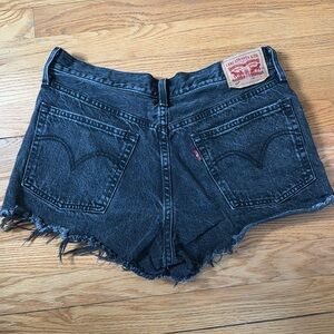 Levi shorts black size 30